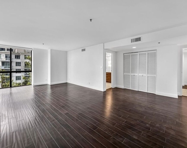 10660 Wilshire Boulevard - Photo Thumbnail 12