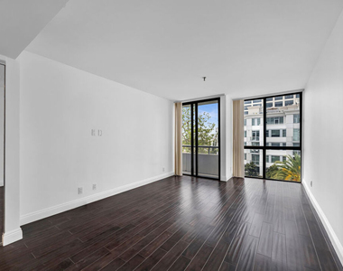 10660 Wilshire Boulevard - Photo Thumbnail 14