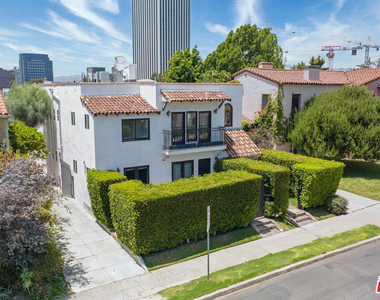 831 S Curson Avenue - Photo Thumbnail 1