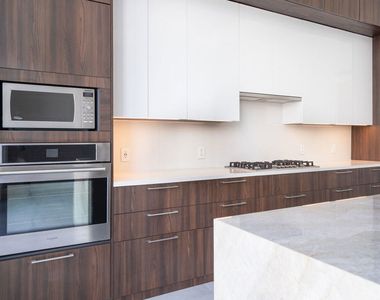 1201 S Hope Street - Photo Thumbnail 11