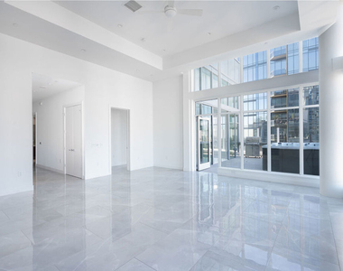 1201 S Hope Street - Photo Thumbnail 6