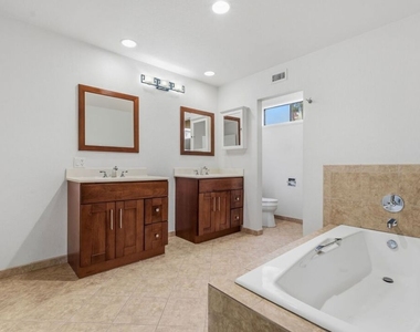 17265 Avenida De La Herradura - Photo Thumbnail 25