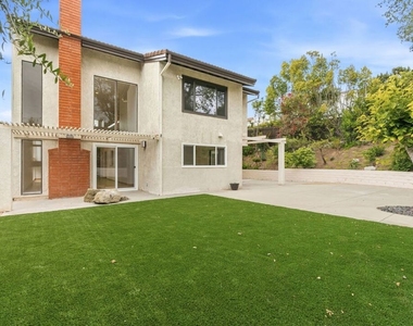 17265 Avenida De La Herradura - Photo Thumbnail 1