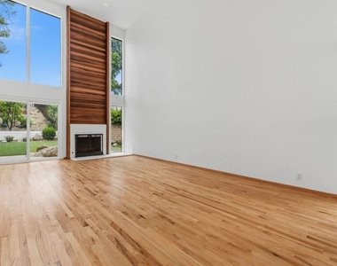 17265 Avenida De La Herradura - Photo Thumbnail 4