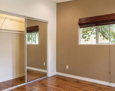 23018 Bigler Street - Photo Thumbnail 14