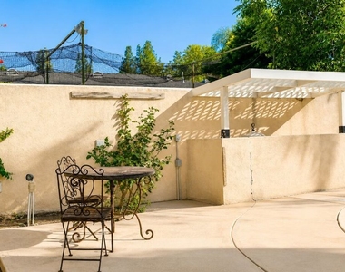 23018 Bigler Street - Photo Thumbnail 29