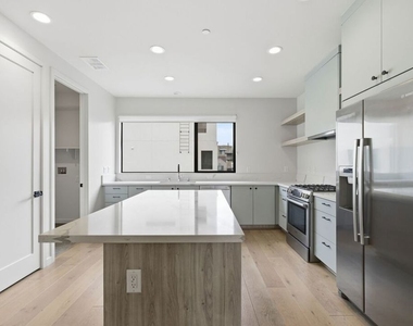 1605 N Arla Way - Photo Thumbnail 6