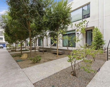 1605 N Arla Way - Photo Thumbnail 32
