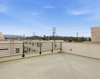 1605 N Arla Way - Photo Thumbnail 26