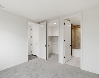 1605 N Arla Way - Photo Thumbnail 22