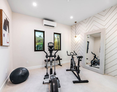 12427 Cumpston Street - Photo Thumbnail 45