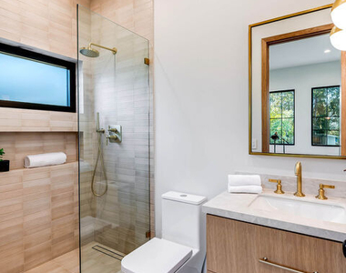 12427 Cumpston Street - Photo Thumbnail 38