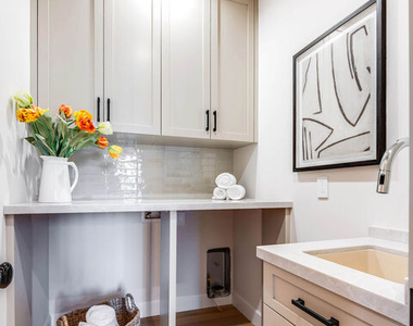 12427 Cumpston Street - Photo Thumbnail 47
