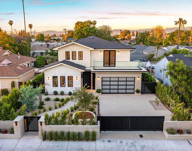 12427 Cumpston Street - Photo Thumbnail 53