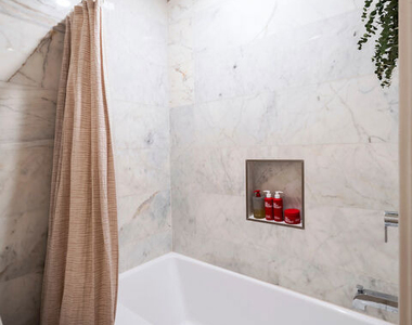 651 Wilcox Avenue - Photo Thumbnail 14