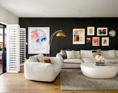 651 Wilcox Avenue - Photo Thumbnail 2