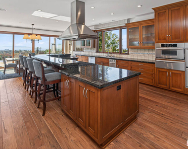 1120 El Medio Avenue - Photo Thumbnail 5