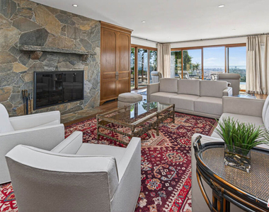 1120 El Medio Avenue - Photo Thumbnail 4