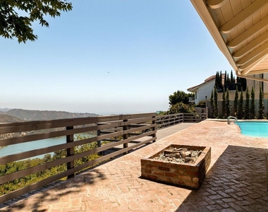 2158 Stradella Road - Photo Thumbnail 22