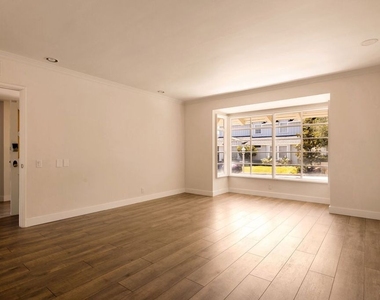 2158 Stradella Road - Photo Thumbnail 18