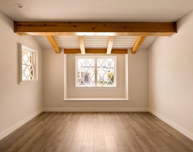 2158 Stradella Road - Photo Thumbnail 15