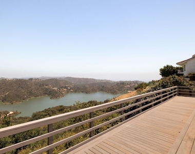 2158 Stradella Road - Photo Thumbnail 23