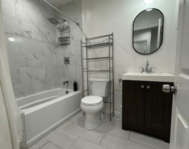 19542 Hart Street - Photo Thumbnail 3