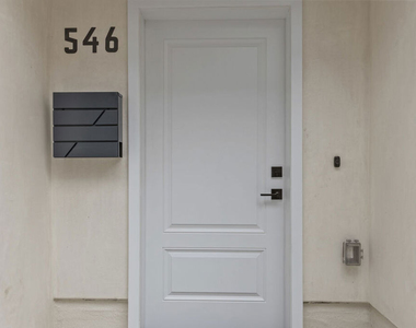 546 N Genesee Avenue - Photo Thumbnail 1