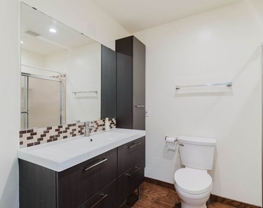 345 N Jackson Street - Photo Thumbnail 21