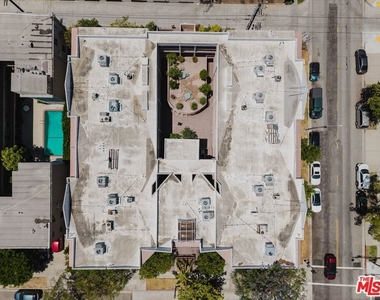 345 N Jackson Street - Photo Thumbnail 30