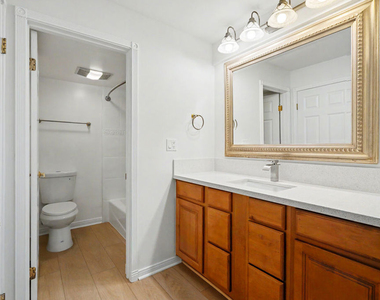 10966 Rochester Avenue - Photo Thumbnail 18