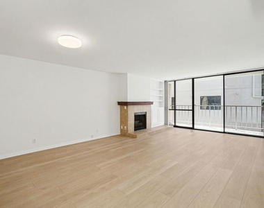 10966 Rochester Avenue - Photo Thumbnail 1