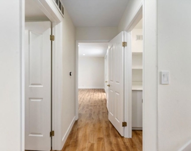 1338 Yale Street - Photo Thumbnail 21