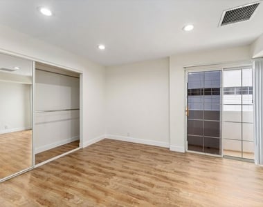 1338 Yale Street - Photo Thumbnail 30