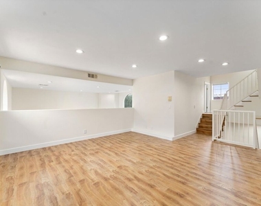 1338 Yale Street - Photo Thumbnail 19