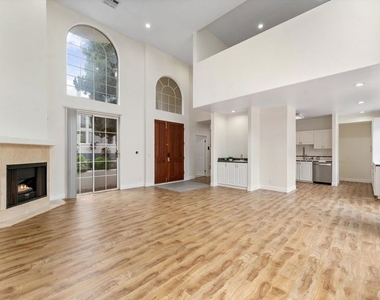 1338 Yale Street - Photo Thumbnail 6