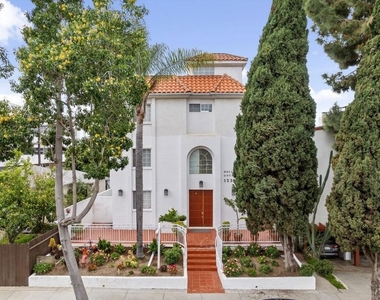 1338 Yale Street - Photo Thumbnail 2