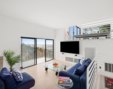 8546 Hillside Avenue - Photo Thumbnail 2