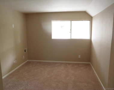 6255 Ranch Mission Road - Photo Thumbnail 5