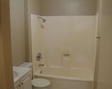 6255 Ranch Mission Road - Photo Thumbnail 6