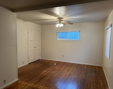 3568 Ottawa Ave. - Photo Thumbnail 8
