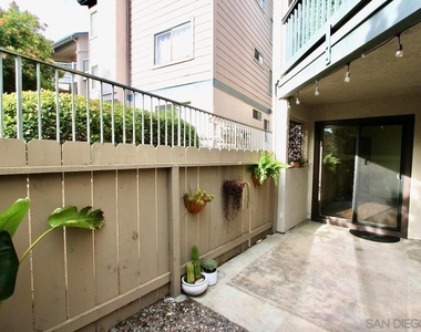 3021 Golden Oak Way - Photo Thumbnail 13