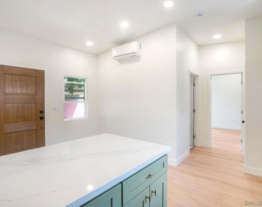 6942 Eberhart St - Photo Thumbnail 23