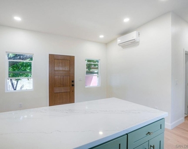 6942 Eberhart St - Photo Thumbnail 17