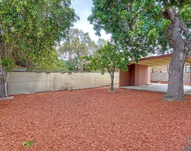 6942 Eberhart St - Photo Thumbnail 6