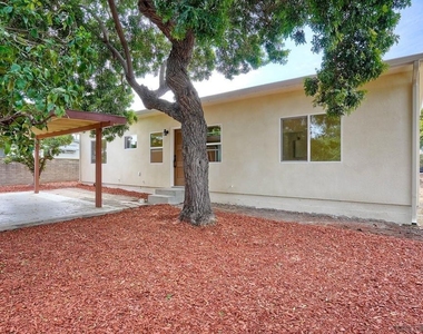 6942 Eberhart St - Photo Thumbnail 3