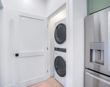 6942 Eberhart St - Photo Thumbnail 20