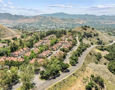 514 Via Colinas - Photo Thumbnail 20