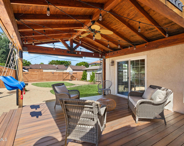 7039 Sylvia Avenue - Photo Thumbnail 35