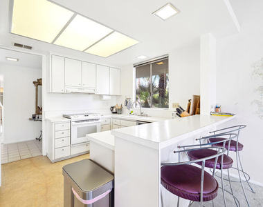 76750 Lark Drive - Photo Thumbnail 3